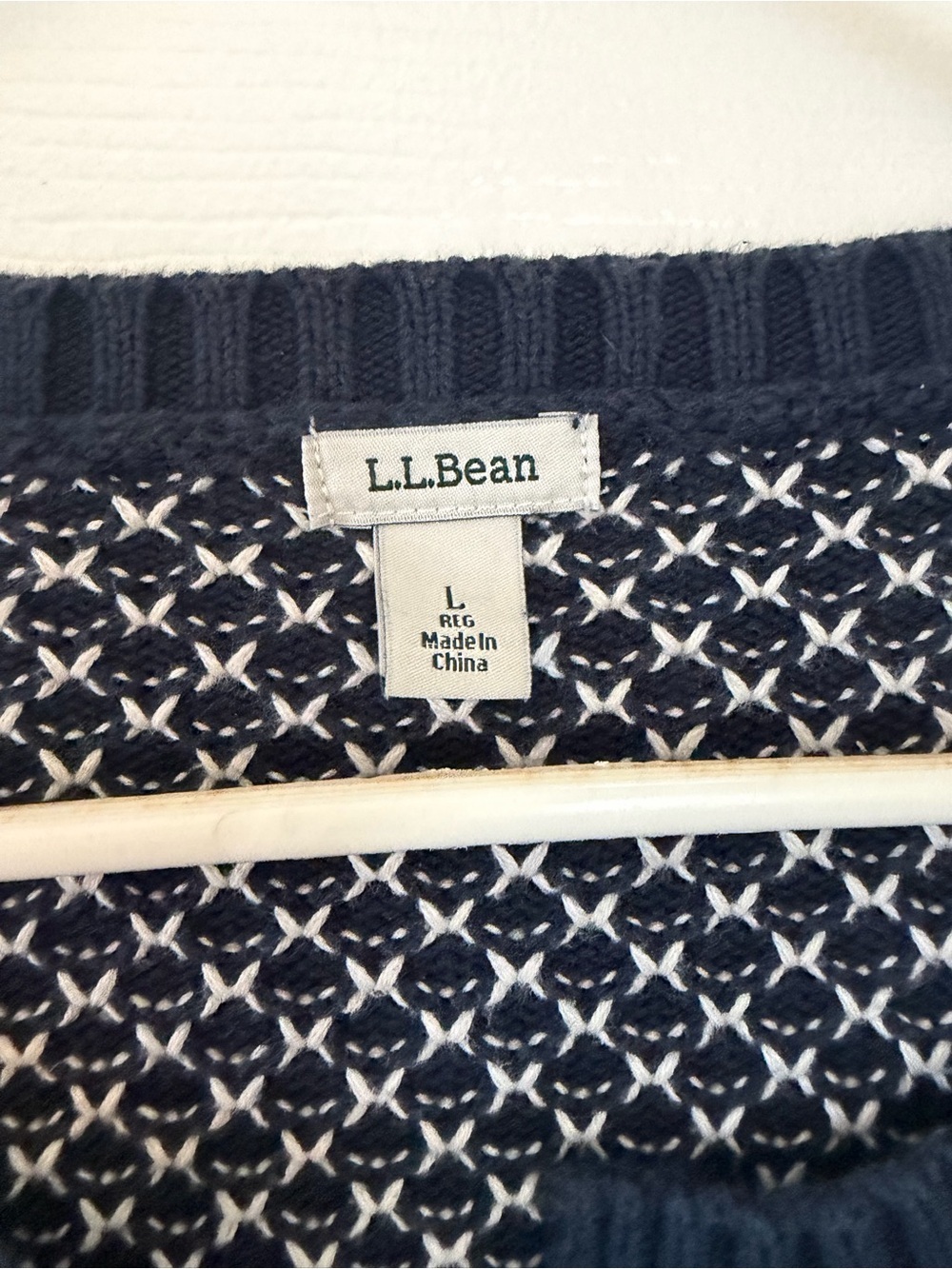 L.L. Bean Vintage Navy and White Knit Brown Button-Front Cardigan Size L - Picture 2 of 10
